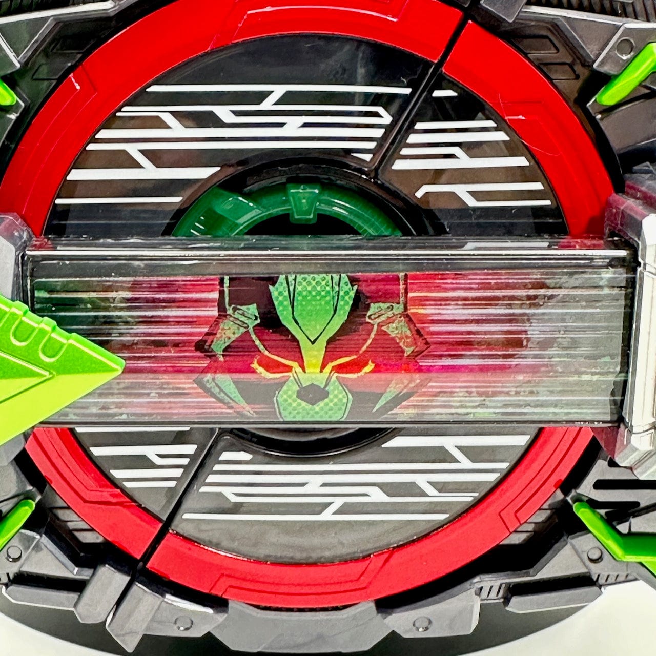 [BOXED] Kamen Rider Geats: DX Bujin Sword Buckle  -Premium Bandai Exclusive- | CSTOYS INTERNATIONAL
