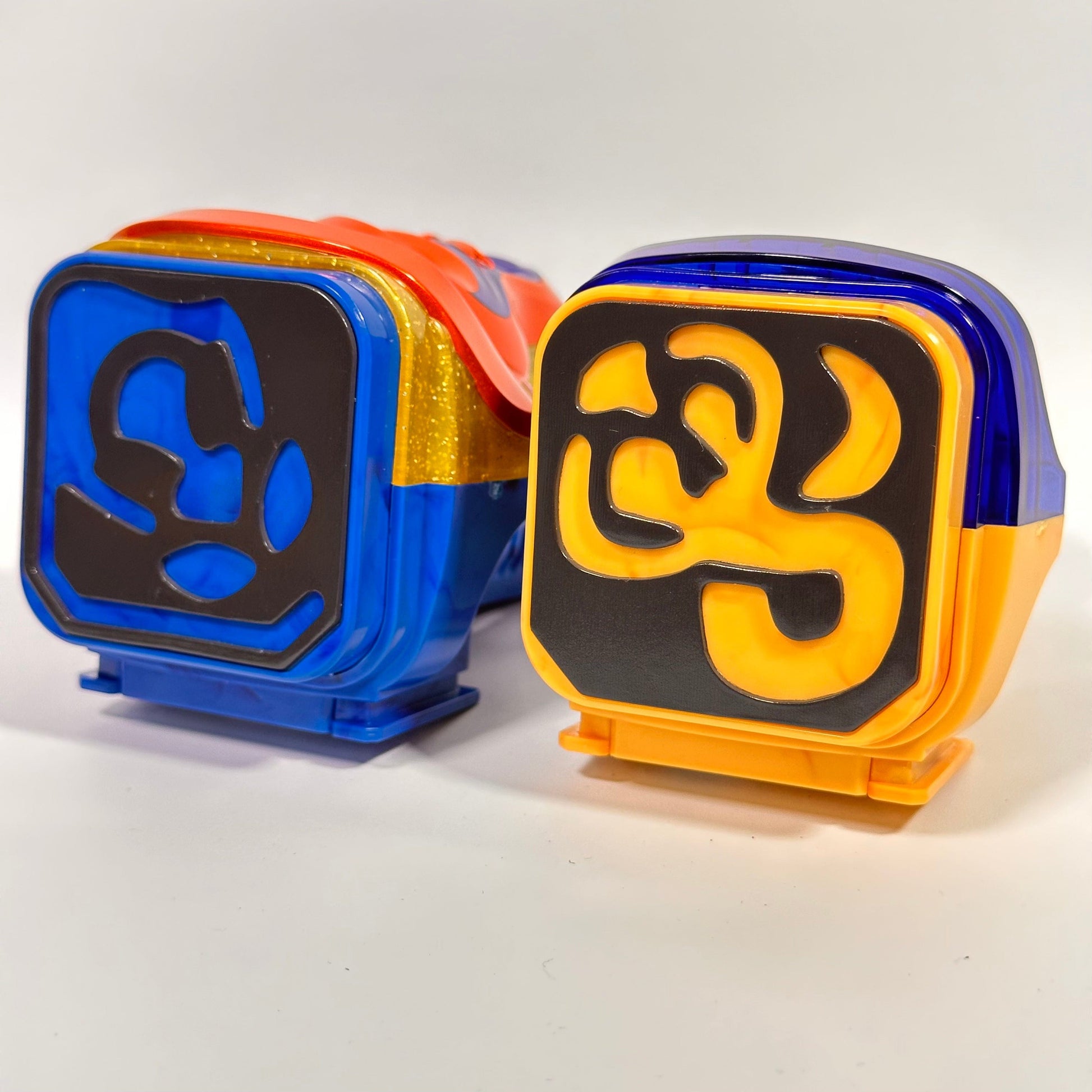 [BOXED] Kamen Rider Revice: DX Memorial Vistamp Selection 03 Igarashi Sakura & Lovekov Set  -Premium Bandai Exclusive- | CSTOYS INTERNATIONAL