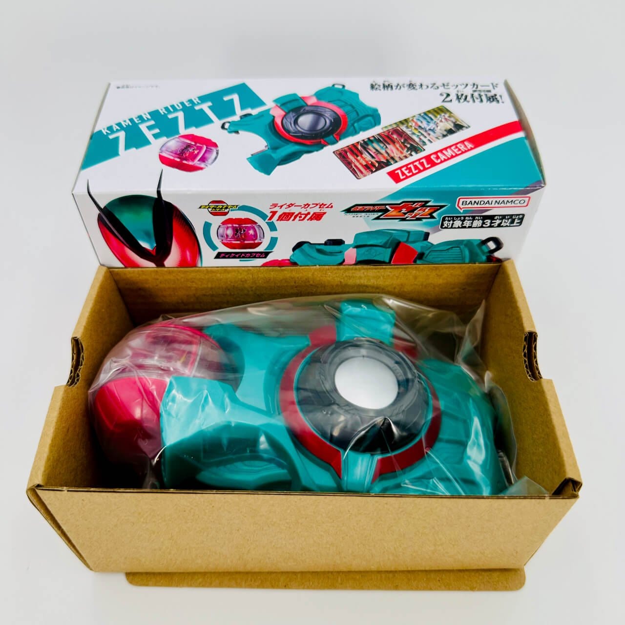 Bandai toy belt [BOXED] Kamen Rider Zeztz: Zezts Camera with Decade Capsem