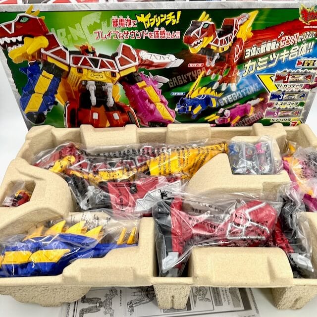 [BOXED] Kyoryuger: DX Kyoryujin | CSTOYS INTERNATIONAL