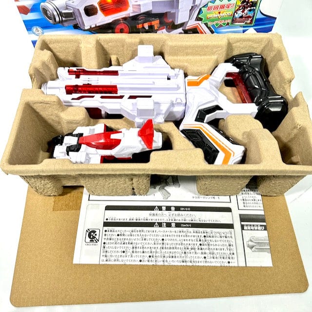 [BOXED] Lupinranger vs. Patranger: DX VS Changer Special Combo Set | CSTOYS INTERNATIONAL