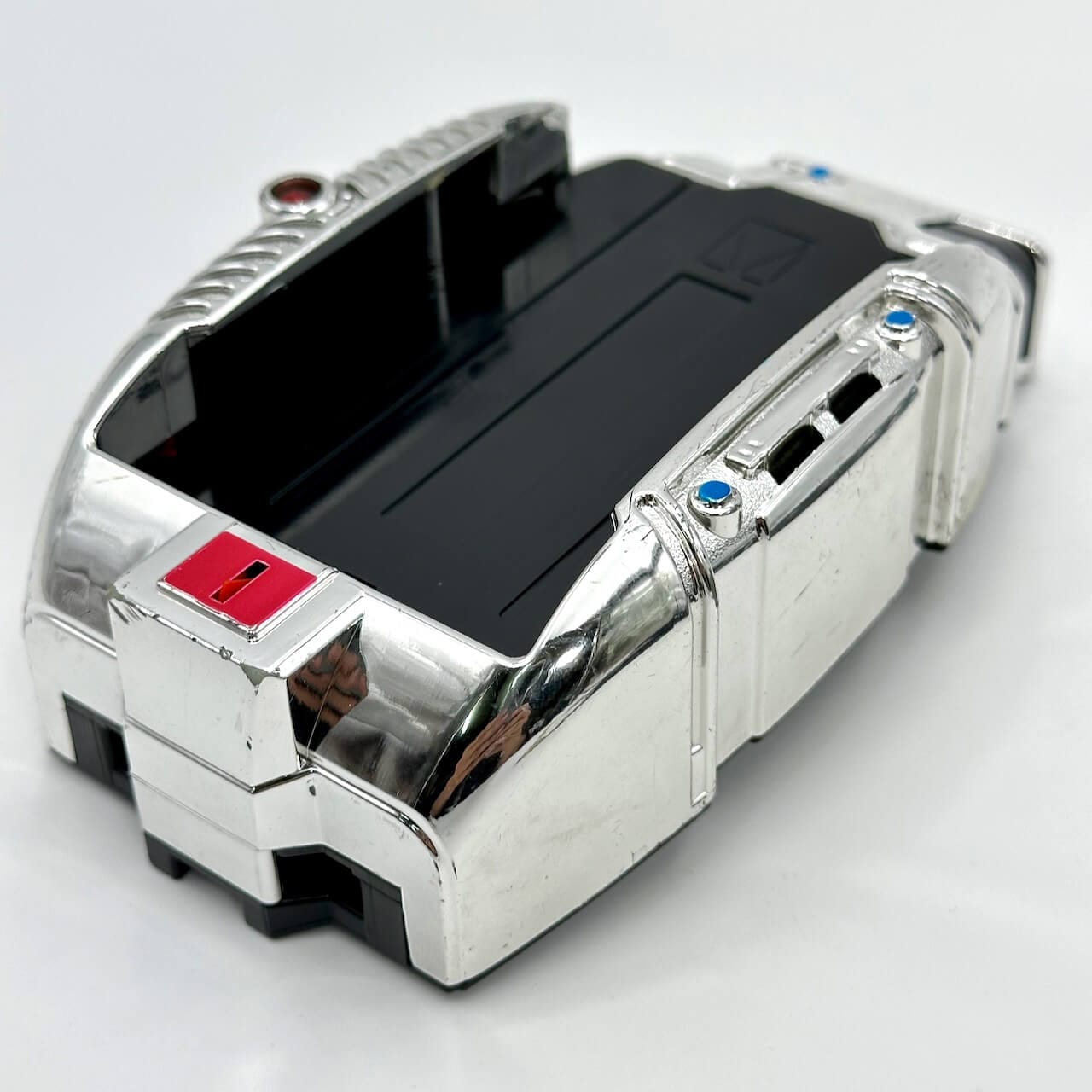[BOXED] Ryuki: DX Henshin Belt V-Buckle | CSTOYS INTERNATIONAL