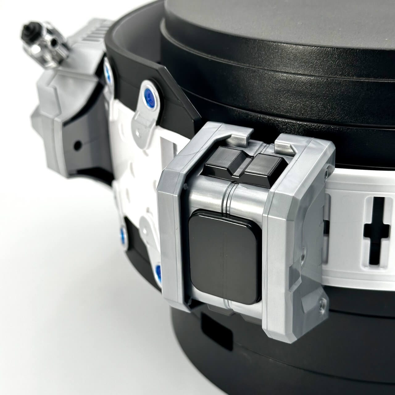 BOXED] Shin Kamen Rider: DX Henshin Belt Ultimate Half