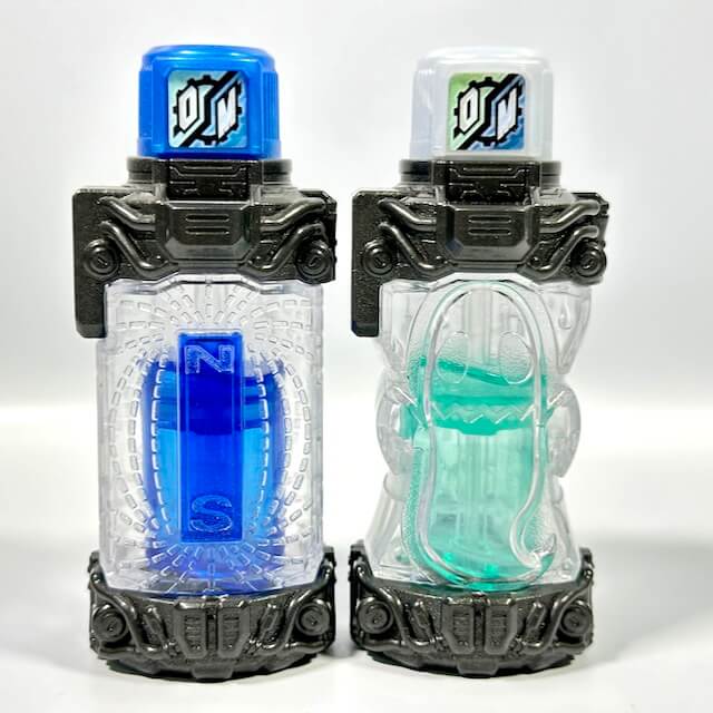 [LOOSE] Kamen Rider Build: DX Obake & Magnet Full Bottle Set | CSTOYS INTERNATIONAL