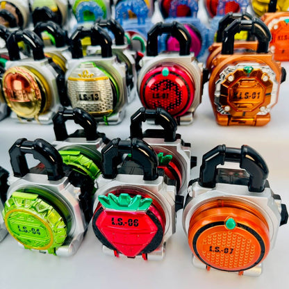 Bandai action figure [LOOSE] Kamen Rider Gaim: 42 GP & SG Random Lockseed Set (Including Metallic Ver.)