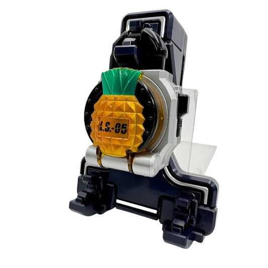 [LOOSE] Kamen Rider Gaim: DX Lock Seed Holder & Pine Lock Seed | CSTOYS INTERNATIONAL