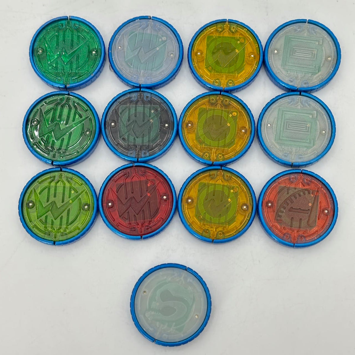 Bandai toy belt [LOOSE] Kamen Rider OOO: Capsule Toy Rider Medal Assorted Set – 48 Medals Including 4 Den-O Imagin Medals