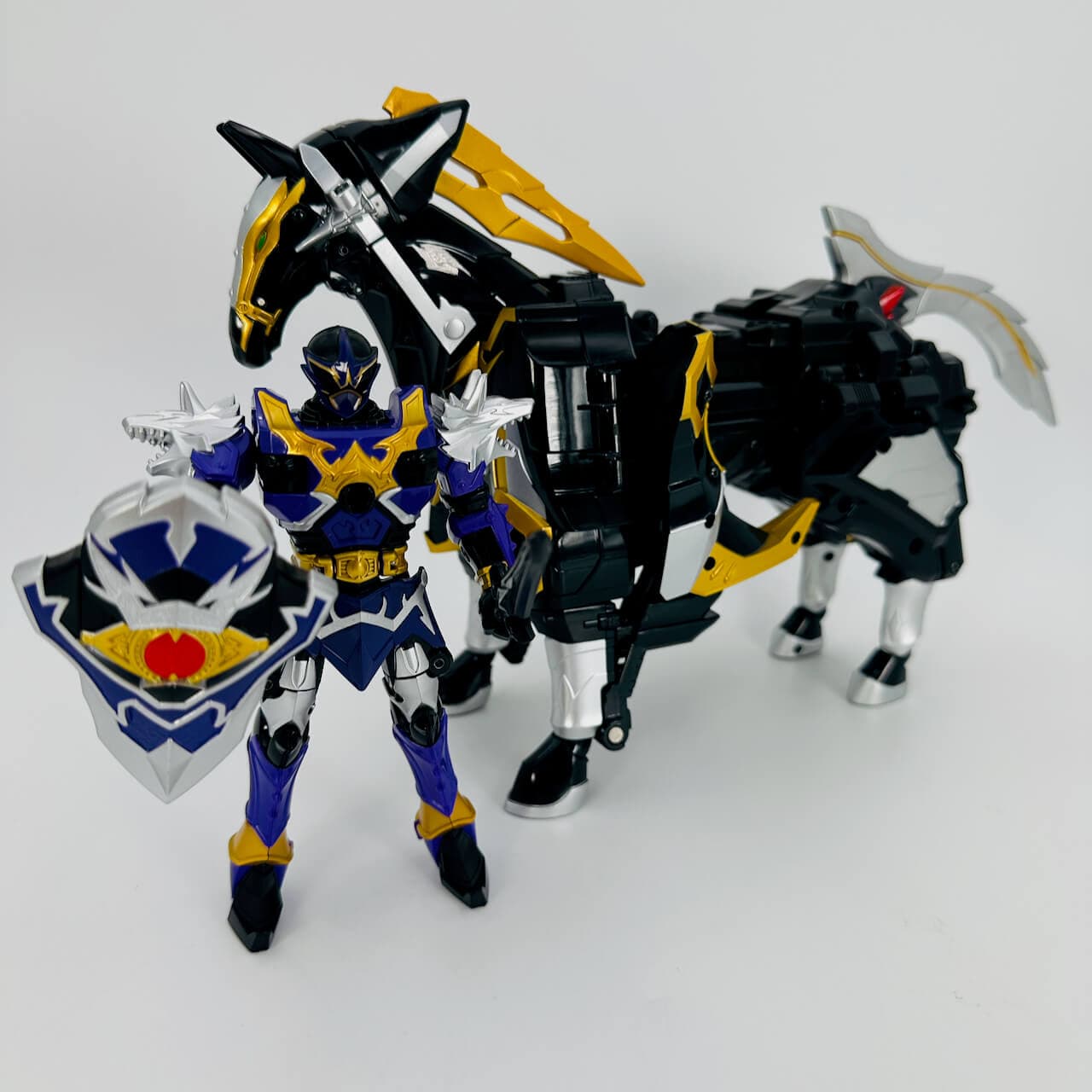 Bandai megazord [LOOSE] Mahou Sentai Magiranger: DX Wolkaiser (Sword Included)