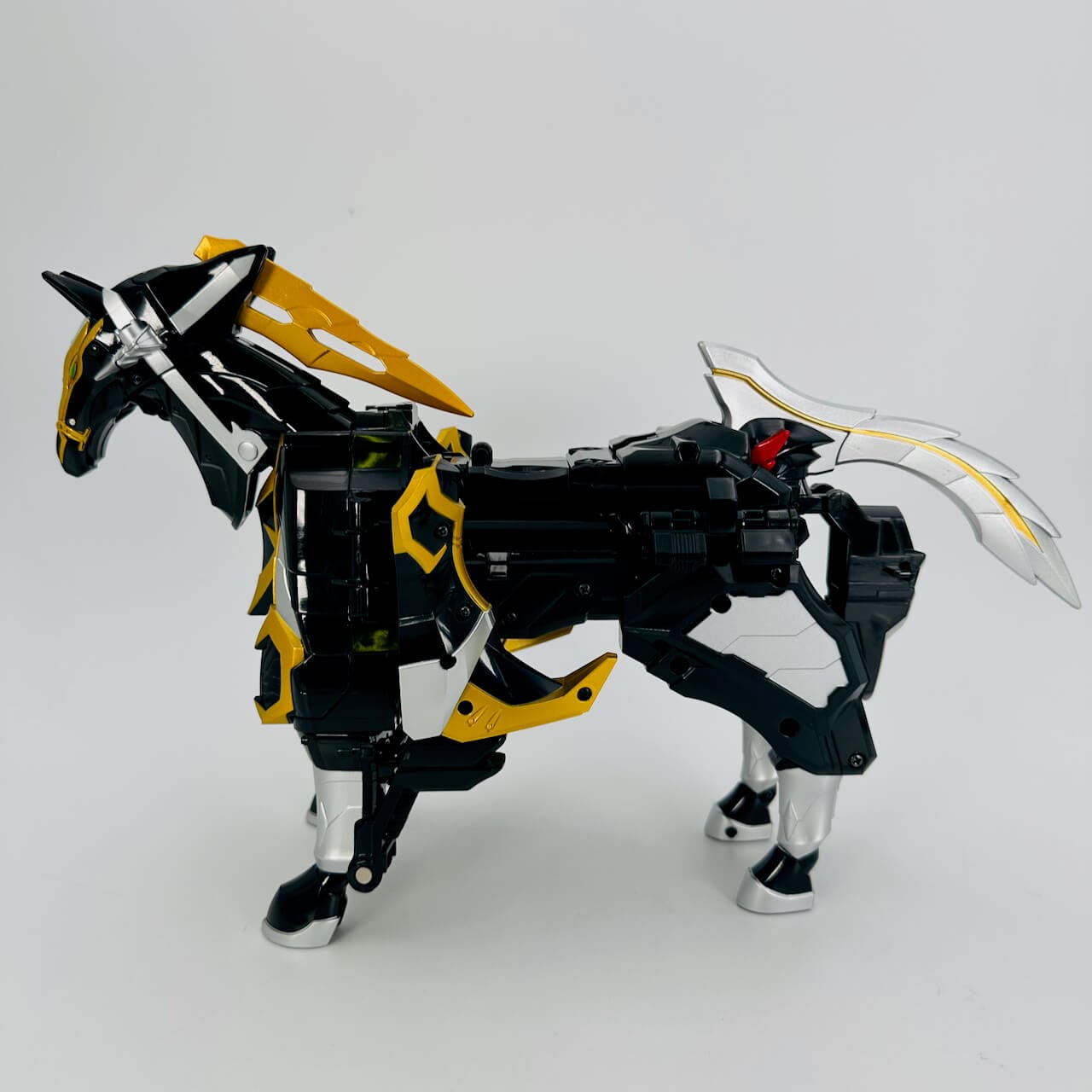 Bandai megazord [LOOSE] Mahou Sentai Magiranger: DX Wolkaiser (Sword Included)