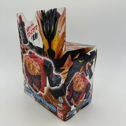 CSTOYS International toy weapon [BOXED] Kamen Rider Build: DX Cross-Z Magma Knuckle