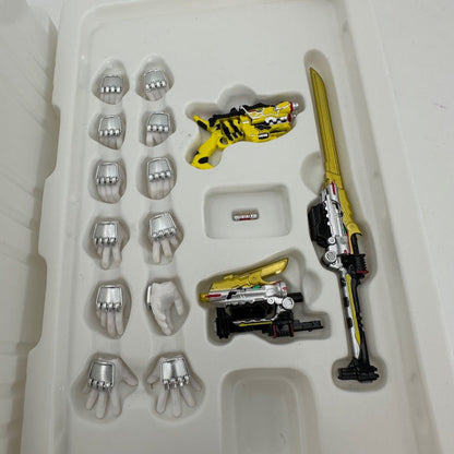CSTOYS International action figure [BOXED] Zyuden Sentai Kyoryuger: S.H.Figuarts (Shinkocchou Seihou) Kyoryu Red