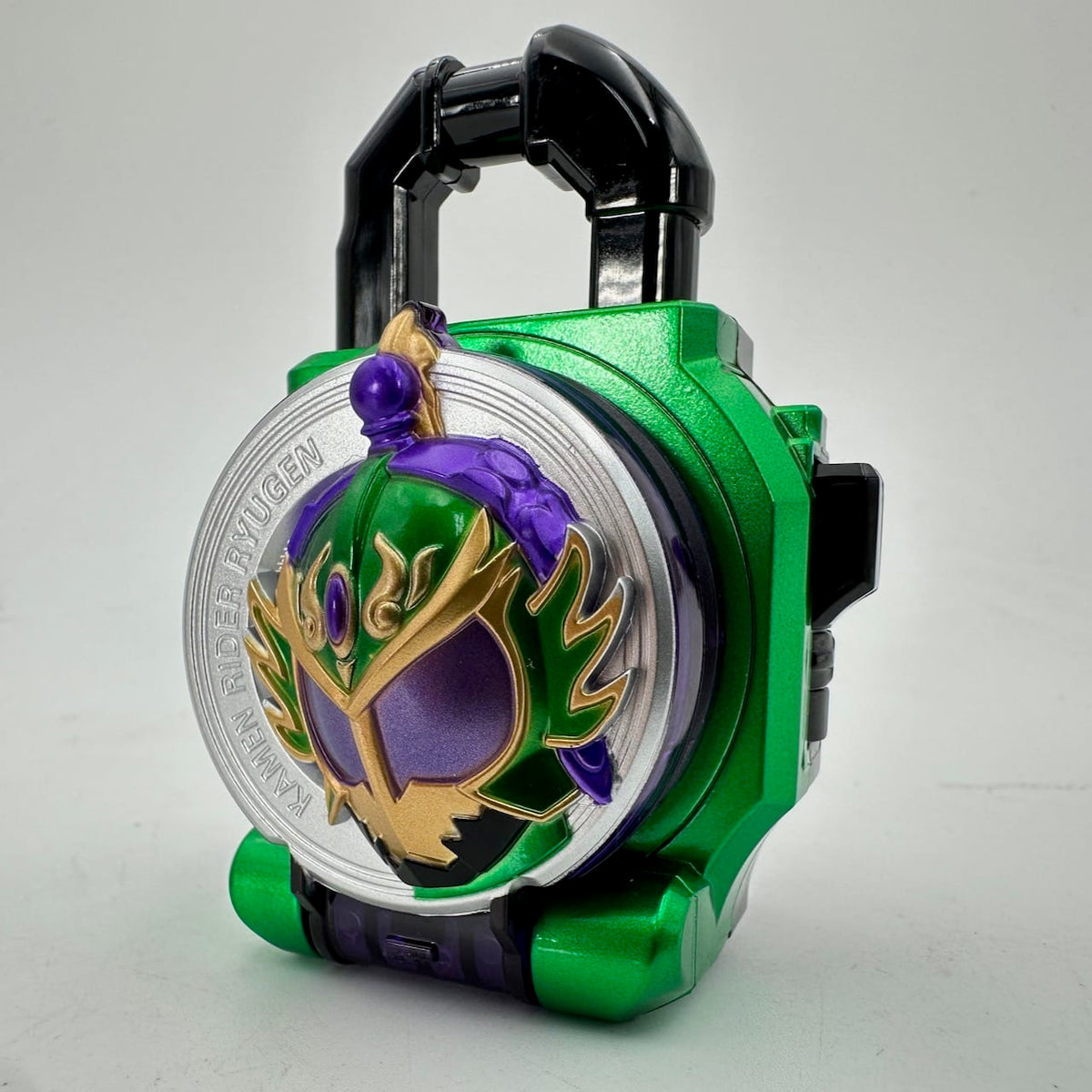 CSTOYS International capsule toy [LOOSE] Kamen Rider Gaim: Capsule Lockseed Armored Rider Set – Premium Bandai Exclusive