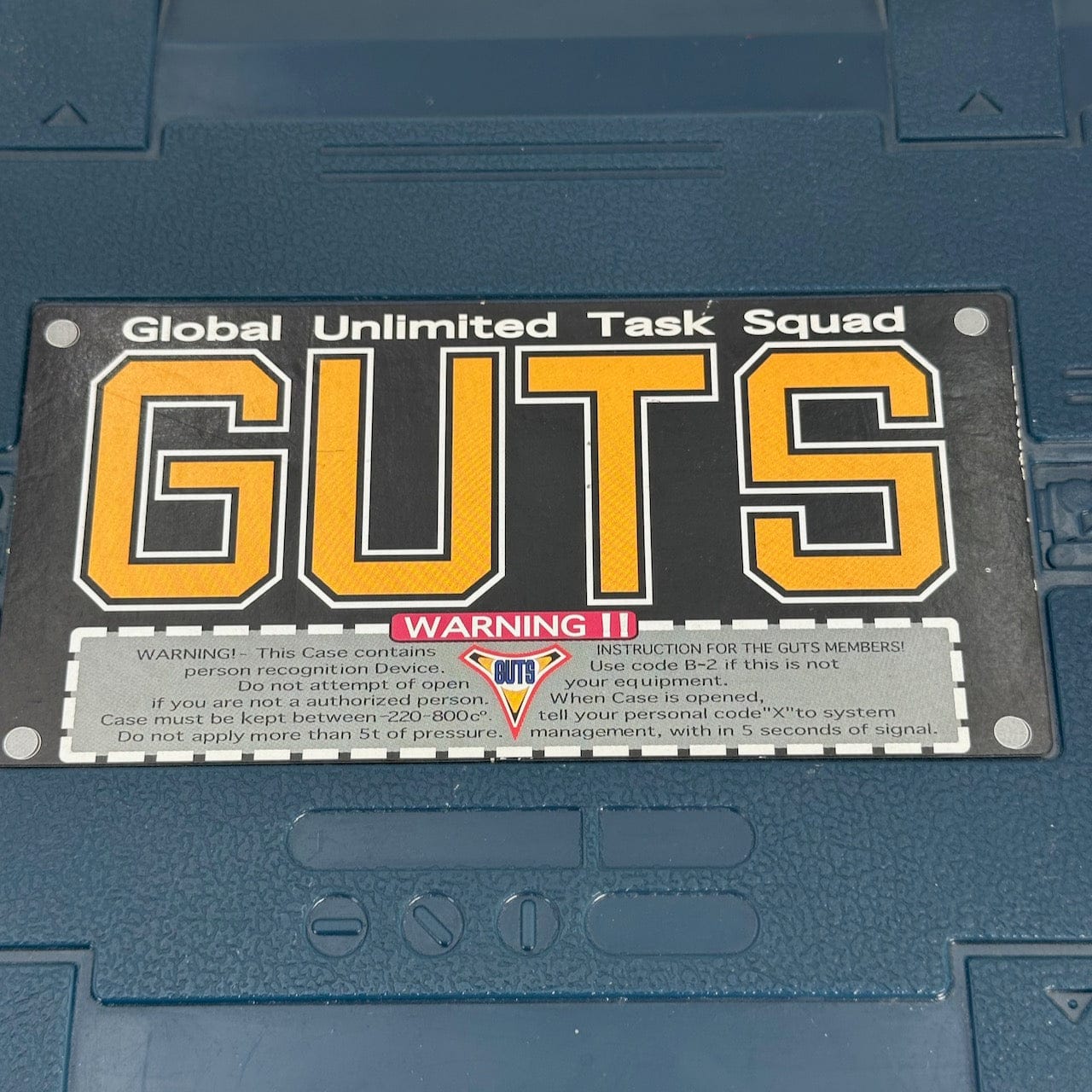 [LOOSE] Ultraman Tiga: GUTS Attache II Hyper Riffle Set (Aged Case Discoloration and Scratched Parts) | CSTOYS INTERNATIONAL