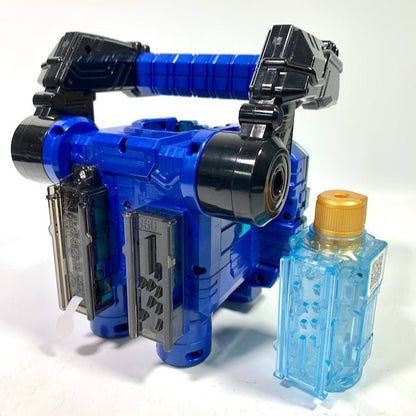 [BOXED] Kamen Rider Build: DX Grease Blizzard Knuckle | CSTOYS INTERNATIONAL