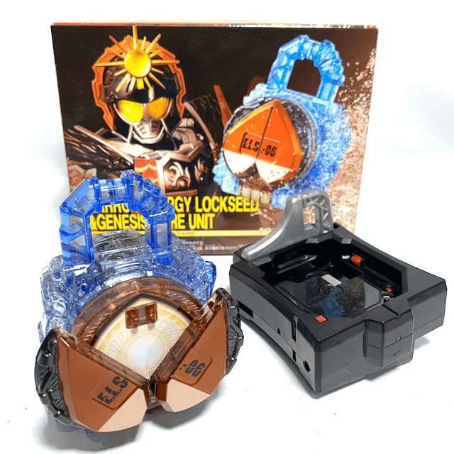 [BOXED] Kamen Rider Gaim: Premium Bandai Exclusive - DX Marron Energy Lockseed & Genesis Core Unit | CSTOYS INTERNATIONAL