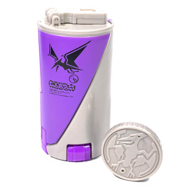 [BOXED] Kamen Rider OOO: Ptera Candroid & Ptera Cell Medal Set | CSTOYS INTERNATIONAL