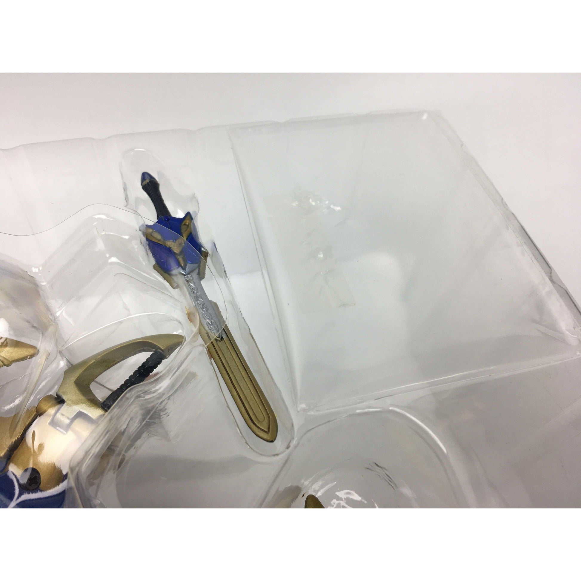 [BOXED & SEALED] Ryuki: Rider & Monster Series 05 Kamen Rider Knight Survive | CSTOYS INTERNATIONAL