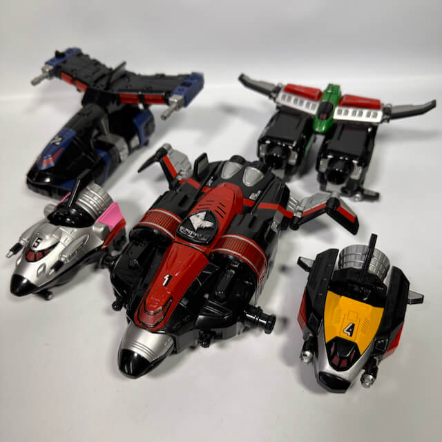 [BOXED] Tokusou Sentai Dekaranger: DX Deka Wing Robo | CSTOYS INTERNATIONAL
