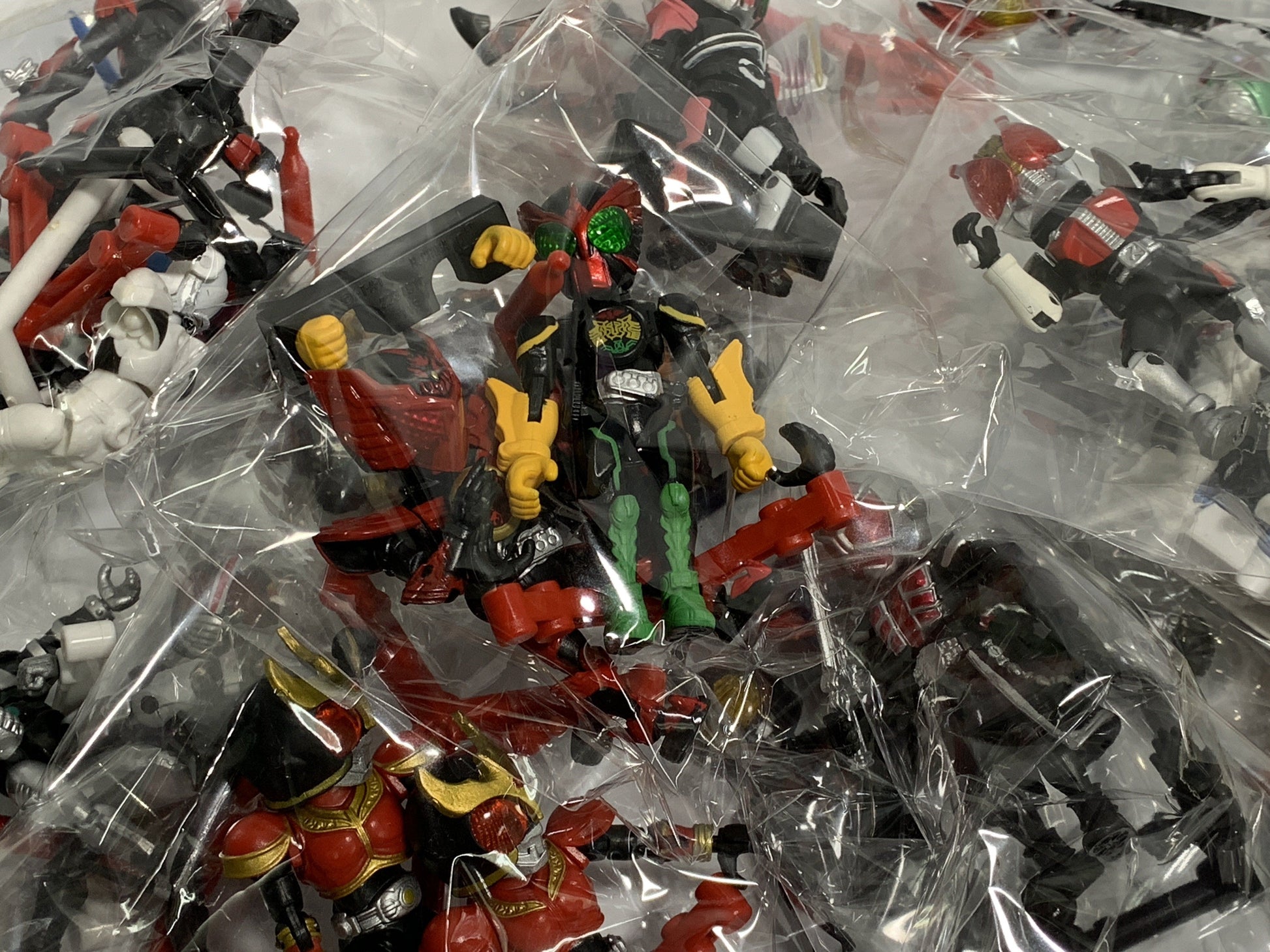 [LOOSE] Candy Toy 66 Action Kamen Rider Random 23 Mini Figure Set (Mr.S Collection) | CSTOYS INTERNATIONAL