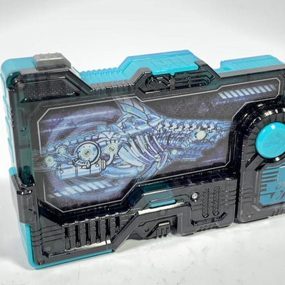 [LOOSE] Kamen Rider 01: DX Biting Shark Progrise Key | CSTOYS INTERNATIONAL