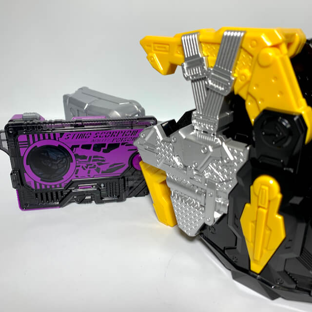 [LOOSE] Kamen Rider 01: DX Metsuboujinrai Force Riser | CSTOYS INTERNATIONAL