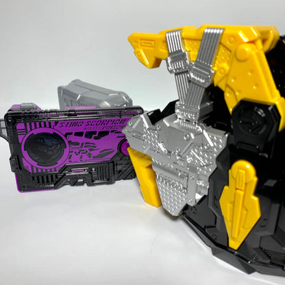 [LOOSE] Kamen Rider 01: DX Metsuboujinrai Force Riser | CSTOYS INTERNATIONAL