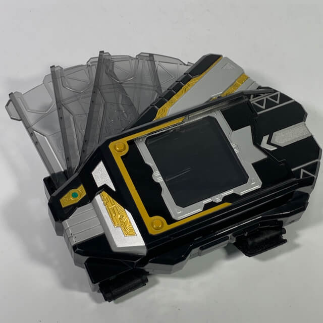 [LOOSE] Kamen Rider Blade: DX Rouse Absorber Set | CSTOYS INTERNATIONAL