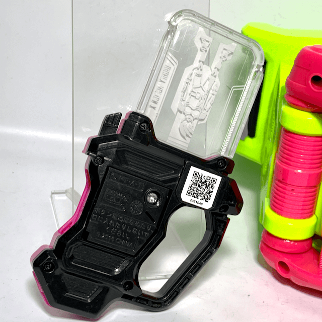 [LOOSE] Kamen Rider Ex-Aid: DX Gamer Driver & Kimewaza Slot Holder Set | CSTOYS INTERNATIONAL