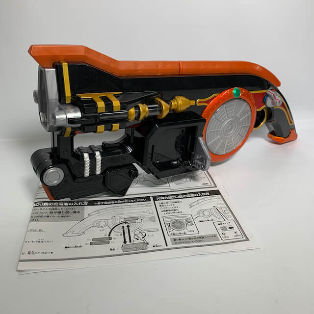 [LOOSE] Kamen Rider Gaim: DX Hinawa Daidai DJ Gun & DX Musou Saber ＆ Melon Lock Seed Set | CSTOYS INTERNATIONAL