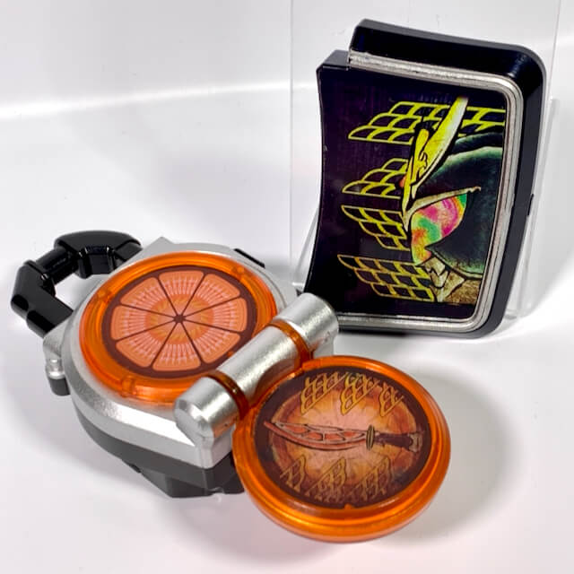 [LOOSE] Kamen Rider Gaim: L.S.-07 DX Orange Lock Seed & Gaim Faceplate | CSTOYS INTERNATIONAL