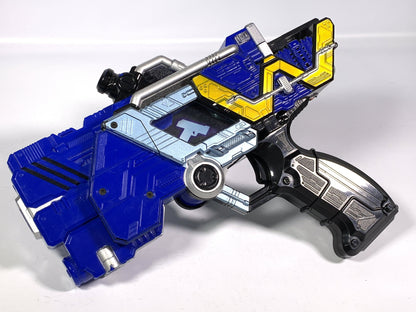 [LOOSE] Kamen Rider W / Double: DX Trigger Magnum with Trigger Memory | CSTOYS INTERNATIONAL