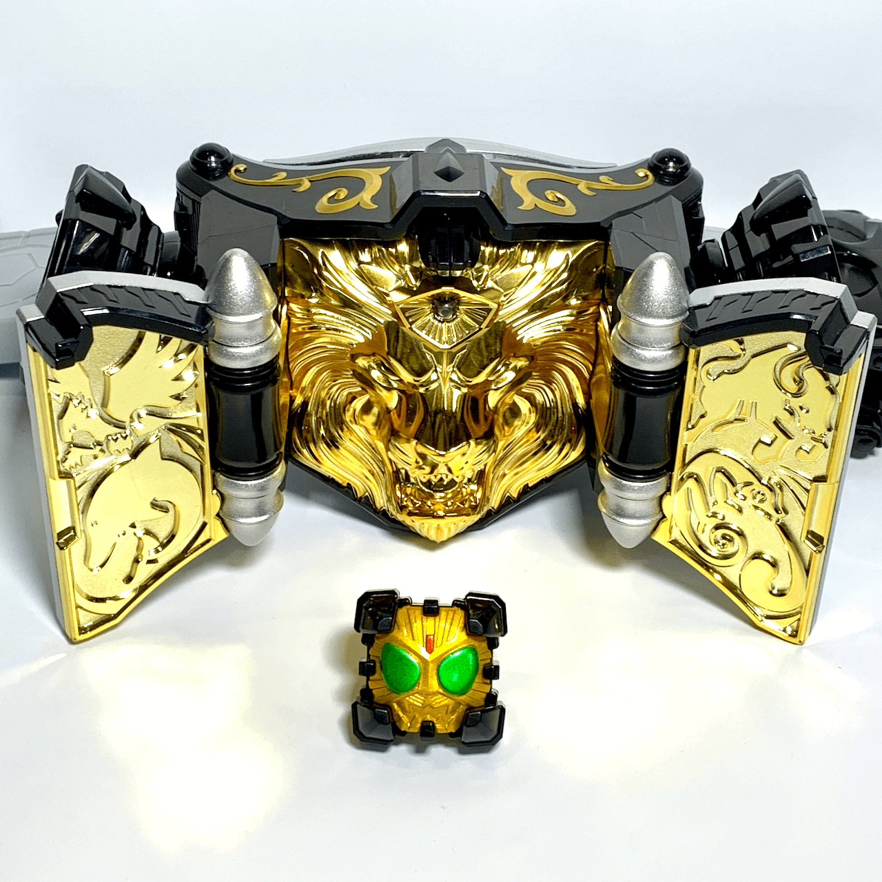 [LOOSE] Kamen Rider Wizard: DX Beast Driver with Extra Beast Rings | CSTOYS INTERNATIONAL
