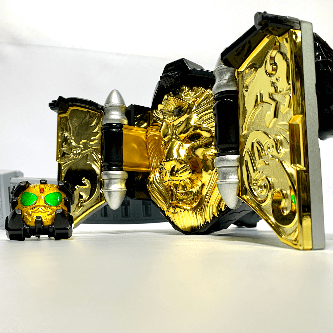 [LOOSE] Kamen Rider Wizard: DX Beast Driver with Extra Beast Rings | CSTOYS INTERNATIONAL