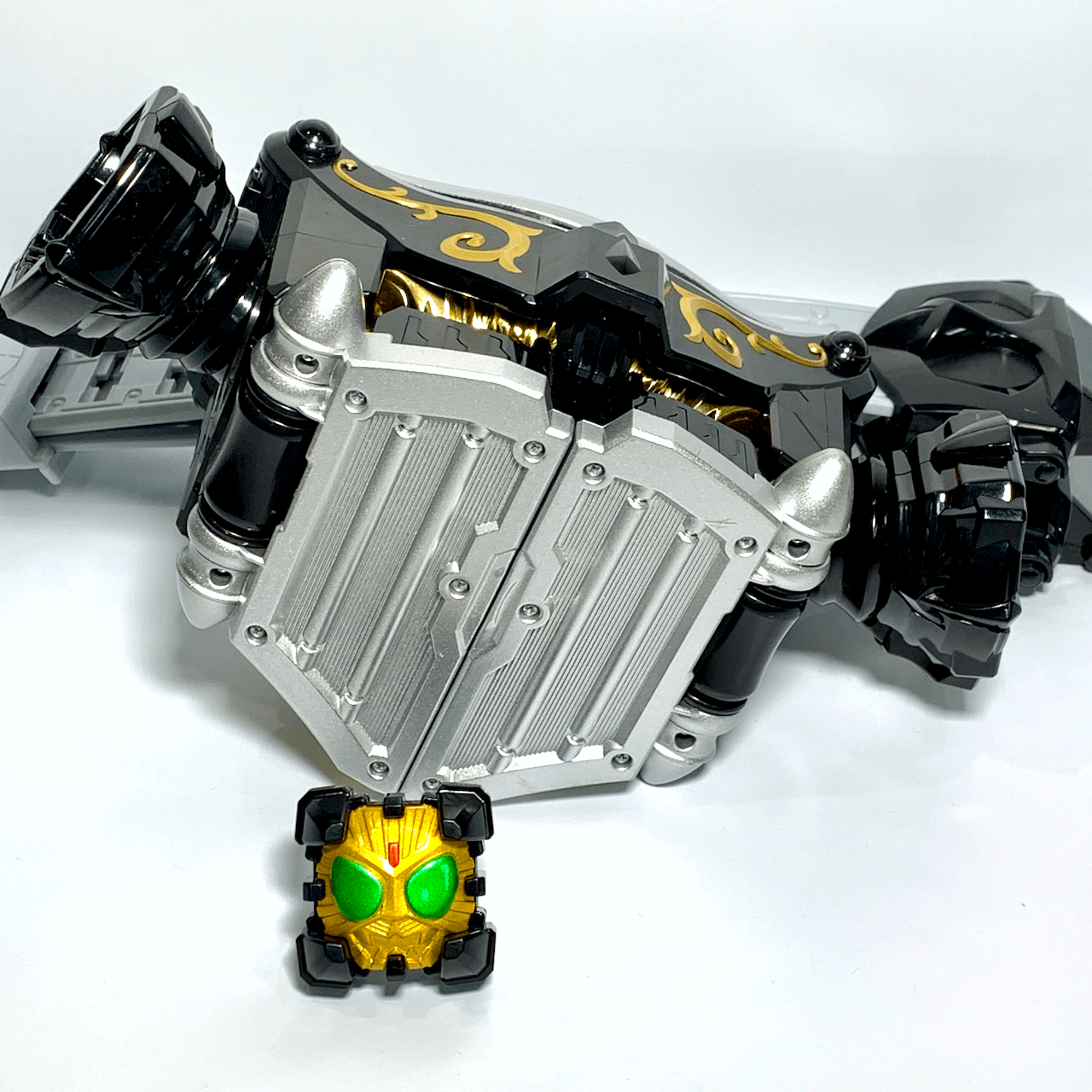 [LOOSE] Kamen Rider Wizard: DX Beast Driver with Extra Beast Rings | CSTOYS INTERNATIONAL
