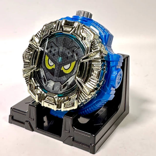 [LOOSE] Kamen Rider Zi-O: GP Ride Watch PB01 Brave Ride Watch -Kira Kira Plated Ver.- with Exclusive Display Stand | CSTOYS INTERNATIONAL